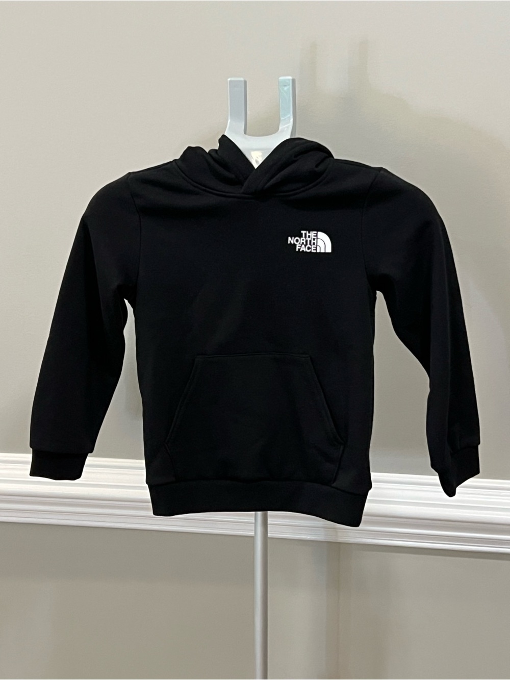 The North Face Kids Black Logo Pullover Hoodie